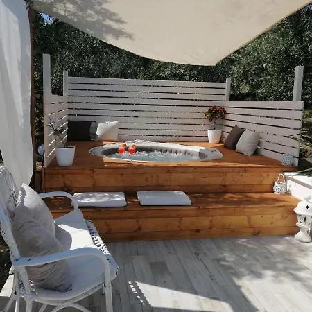 Borgo Degli Ulivi Bed and Breakfast