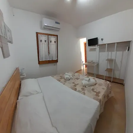 Borgo Degli Ulivi Βιέστε