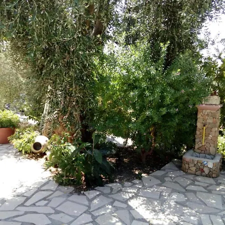 Borgo Degli Ulivi *