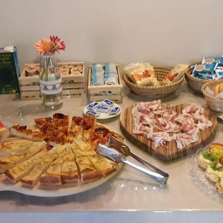 Borgo Degli Ulivi Bed and breakfast