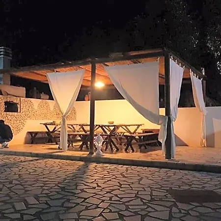 Borgo Degli Ulivi Bed and breakfast