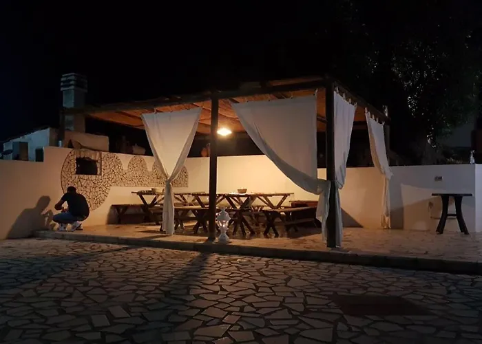Borgo Degli Ulivi 4* ויאסטה